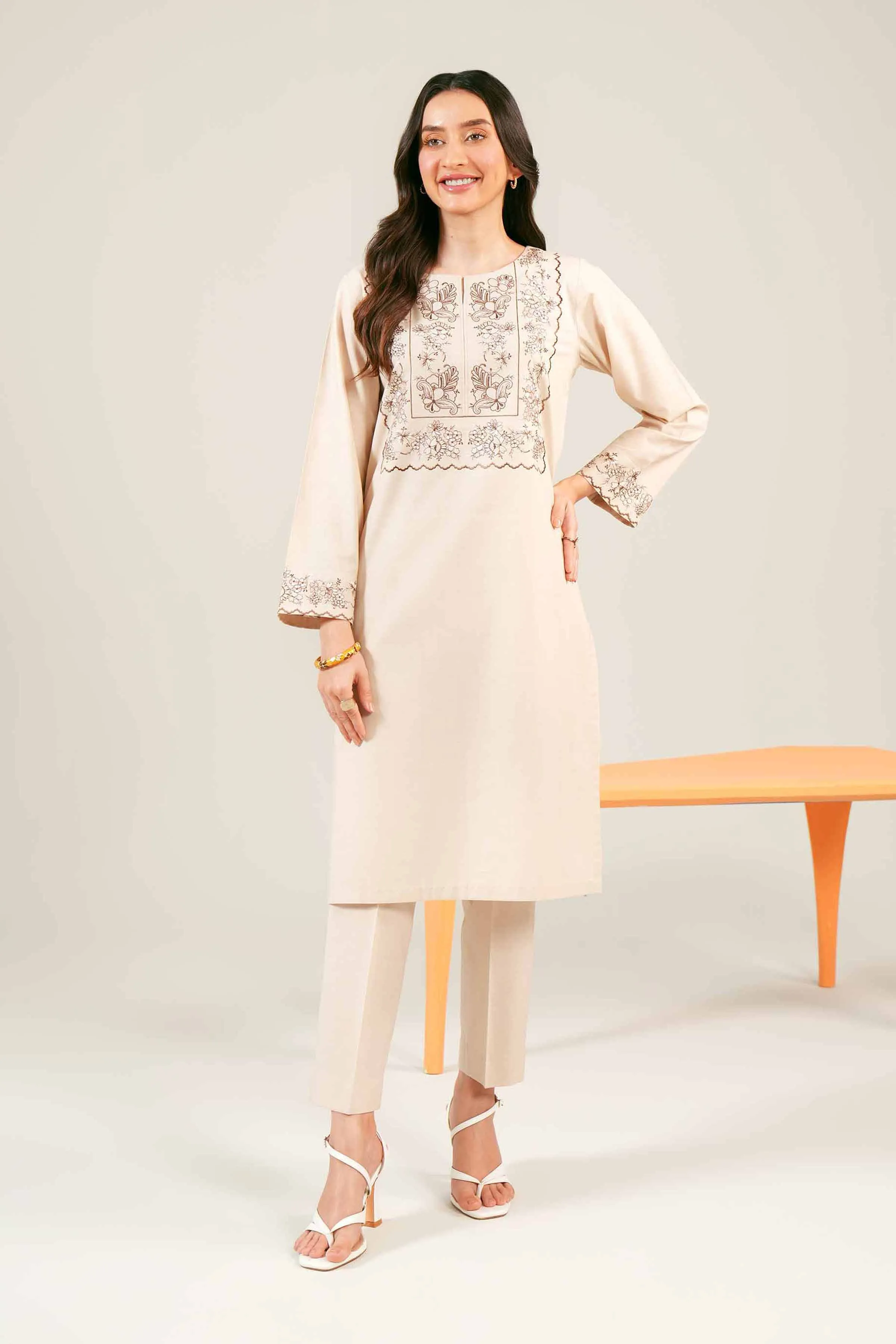 2 Piece - Embroidered Suit - PE24-72